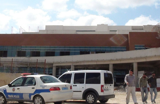 İnşaat iskelesinden düşen işçi hayatını kaybetti