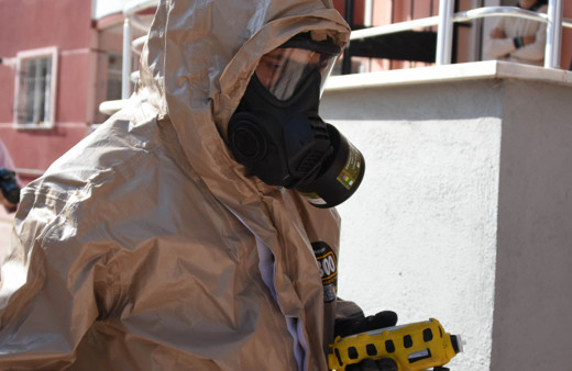 Konya'da 5 katlı apartmanda geniz yakan koku paniği