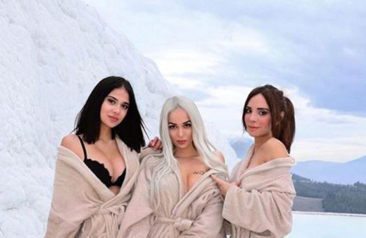 Merve Sanay koltuk altı kıllarını gösterdi! İğrenç paylaşıma bakın