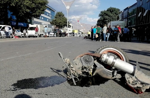 Erzincan’da iki motosiklet çarpıştı: 1 ölü 2 yaralı