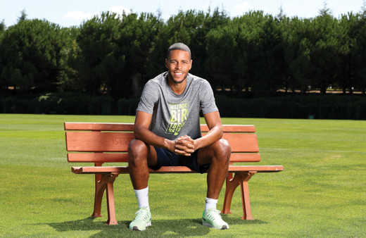 Zanka: Fenerbahçe'de şampiyonluk yaşamak istiyorum