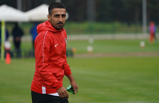 Muğdat Çelik'ten kötü haber