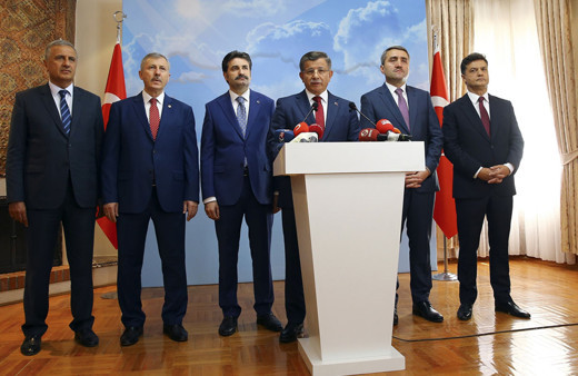 Ahmet Davutoğlu Ak Parti'den istifa etti son dakika açıklaması