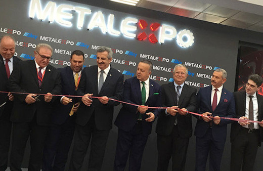 Sanayi ve Teknoloji Bakan Yardımcısı Büyükdede: Bedelsiz arazi veriyoruz kimse gelmiyor