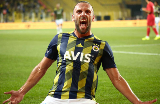 Fenerbahçe'nin Vedat Muriç kararı belli oldu! Sözleşmedeki bomba detaya bakın