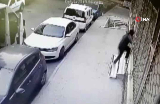 Sultanbeyli'de yakalanan şahısların hırsızlık anları kamerada