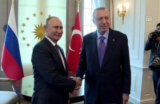 İlk kez 15 yıl önce Türkiye’ye gelmişti; Erdoğan Putin’i “Tanıştığımıza memnun oldum” diye karşıladı
