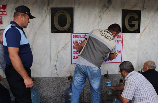 Herkes şifalı diye çeşmeye akın ediyordu! Meğer suyu zararlıymış