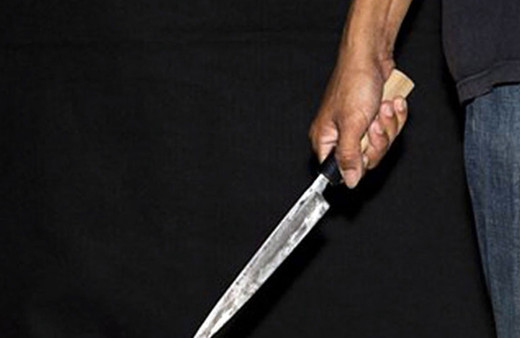 Olmaz olsun böyle torun dedesini bıçaklayarak öldürdü