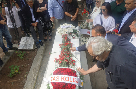 Tarık Akan ölümünün 3. yılında anıldı