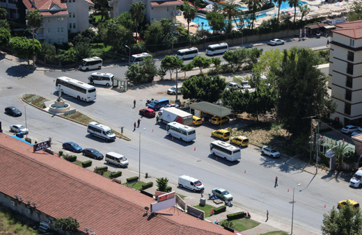 Antalya'da helikopterli trafik denetiminde sürücülere 30 sürücüye ceza