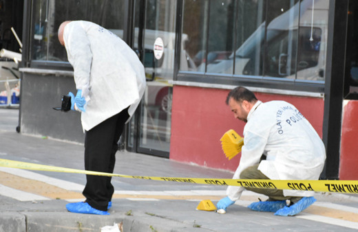 Sivas Cumhuriyet Üniversitesi kampüsünde silahlı saldırı 2 yaralı