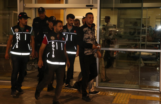 Isparta’da uyuşturucu şebekesine operasyon 17 gözaltı