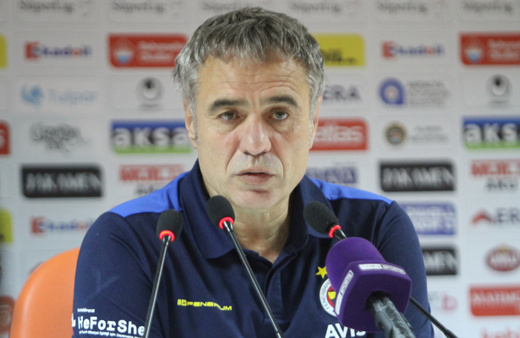 Ersun Yanal 3 futbolcunun kalemini kırdı! Devre arası yolcular