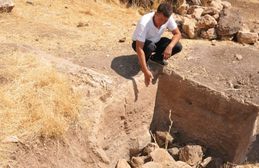 Mardin'de kaçak kazıdan bin 500 yıllık tarih fışkırdı! Jandarma harekete geçti