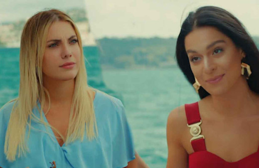 Yasak Elma'da izleyicilerden tepki alan erotik sahnesi