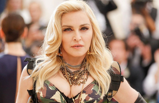 Madonna Dennis Rodman'a onu hamile bırakması için 20 milyon dolar teklif ettiğini iddia etti
