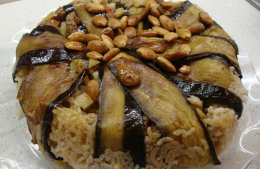 Maklube nedir maklubeye kaşık sallamak ne demektir