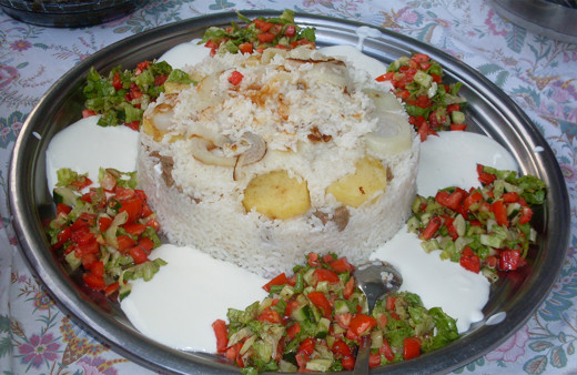 Maklube yemeği nedir nasıl yapılır? Kaşık sallanan maklube tarifi