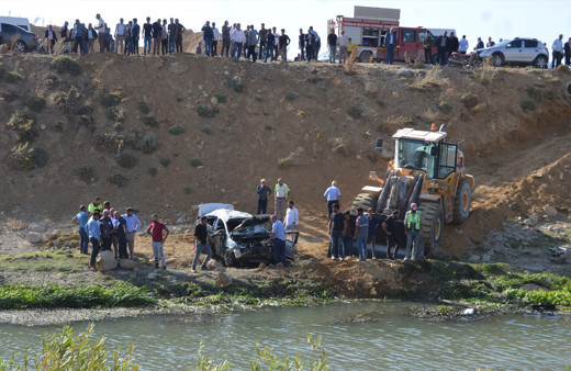 Hakkari'de katliam gibi kaza! Ölüler ve yaralılar var
