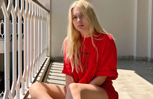 Aleyna Tilki'nin Paris'te Ahmet Kaya'nın mezarına bıraktığı not olay!  'Vay be' dedirtti