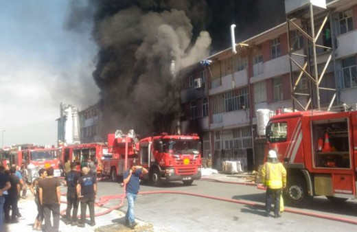 Başakşehir Organize Sanayi Bölgesi'nde korkutan yangın