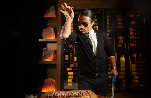 Nusret Gökçe İtalya'da düzenlenen FIFA En İyiler Ödülleri'ne katıldı! Yıldız yağmuruna tutuldu