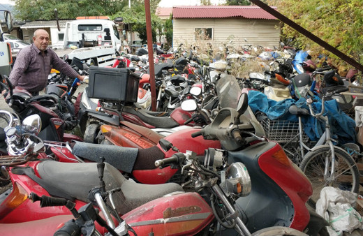 Yediemin otoparkları motosiklet mezarlığına döndü