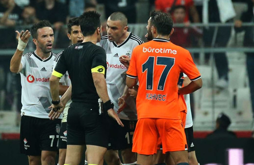 Beşiktaş Başakşehir maçının skandal hakemi Suat Arslanboğa için karar verildi