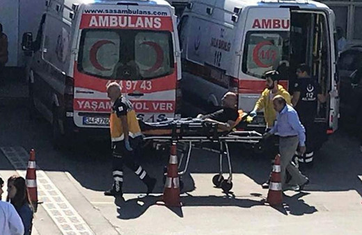 Birçok kişi yüksek yerden atladı İstanbul’daki deprem sonrası hastaneler alarmda