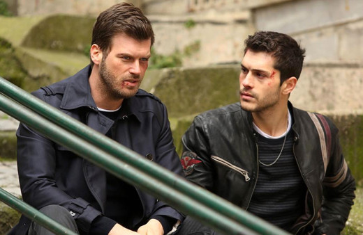 Çarpışma'nın yıldızı Alperen Duymaz'dan bomba haber yeni dizisi belli oldu