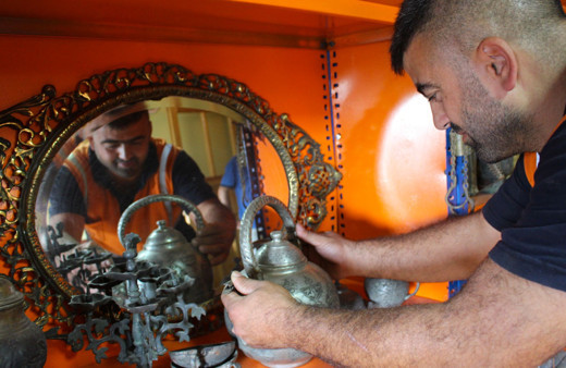 30 yıl hurdacılık yaptı bulduklarıyla hayatı değişti