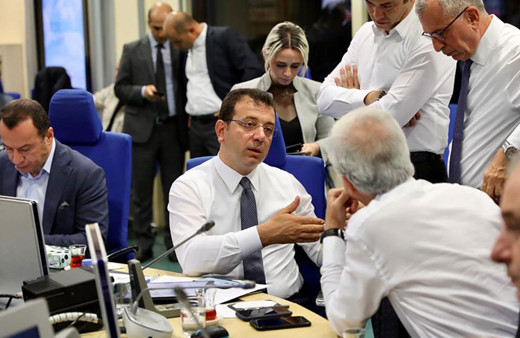 İmamoğlu: Deprem seferberliği başlattık