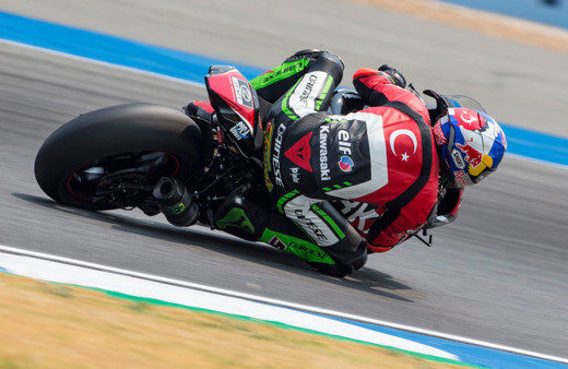 Toprak Razgatlıoğlu'dan inanılmaz zafer!