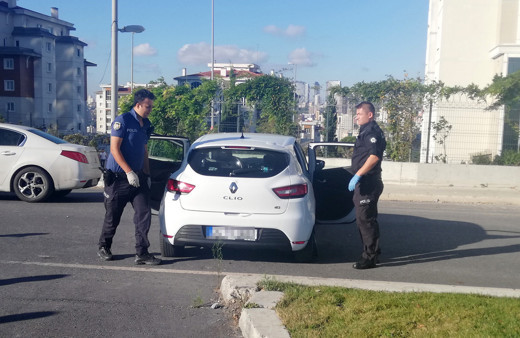 Avcılar'da hareketli dakikalar! Polis şüpheli aracı Başakşehir'de ateş ederek durdu