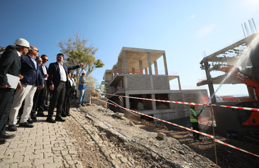 Bakan Murat Kurum duyurdu: 21 bin kaçak yapı yıkılacak