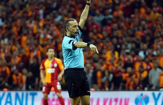 GS TV'de Cüneyt Çakır'a sert sözler