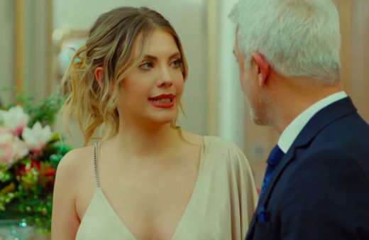 Yasak Elma dizisinin Yıldız'ı Eda Ece'ye hayranlarından Kaptan Marvel sürprizi