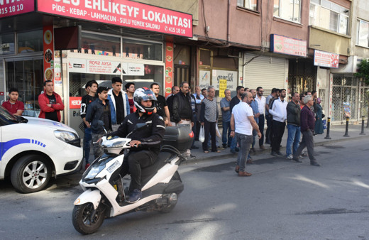 Zeytinburnu'nda 2 arkadaş arasındaki derbi tartışması kanlı bitti