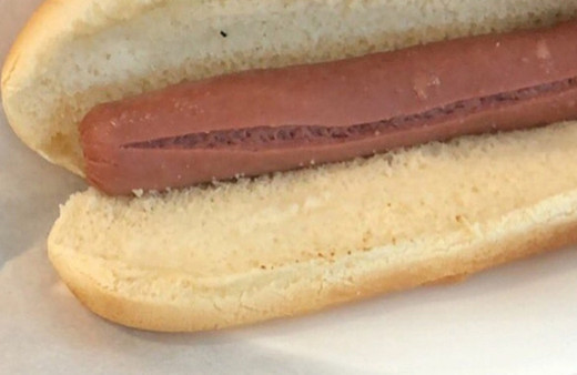 İstanbul Havalimanı'nda sosislinin fiyatını duyanlar şaşkına döndü