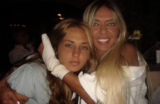 Ahu Tuğba filmleri Yeşilçam'ı gençlik haliyle yıktı geçti Ahu Tuğba kimdir?