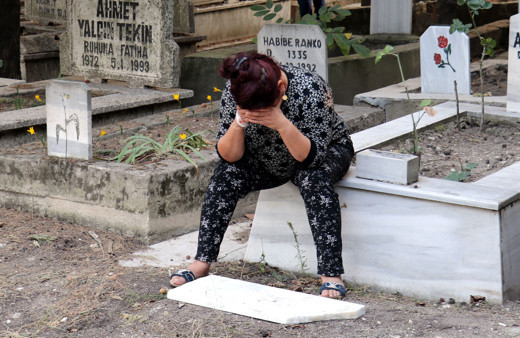 Kırklareli'de iğrenç olay mezarlıkta poşetin içinde bulundu
