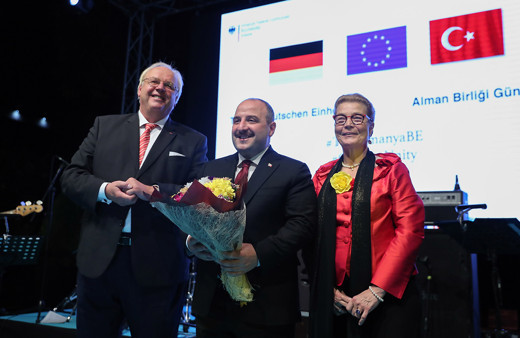 Bakan Varank açıkladı... 700 kişiye iş sağlayacak!