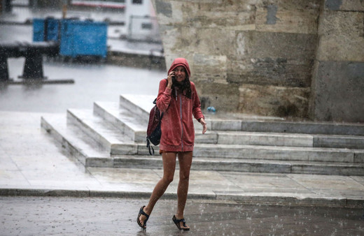 Efe yağmur hortum ve doluyla geldi! Meteoroloji uzmanı 20 bin şimşek çaktı diyor