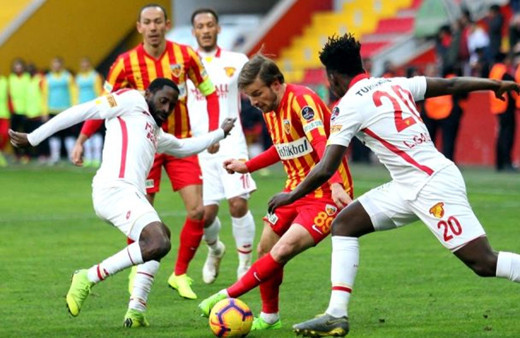Göztepe evinde Kayserispor'u rahat geçti: 4-0