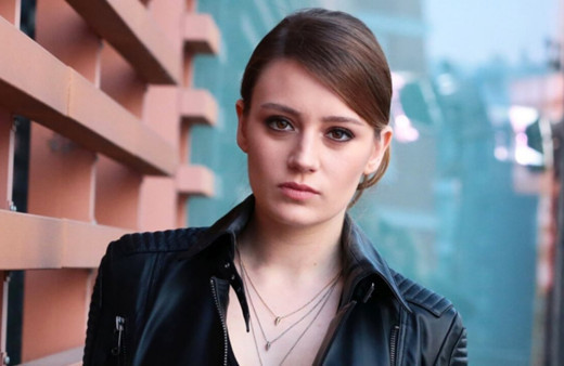 Gizem Karaca'nın son paylaşımı ortalığı yaktı geçti! Takipçileri mest oldu