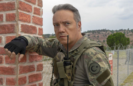 Savaşçı setinde Murat Serezli'ye büyük sürpriz yarım asırı devirdi