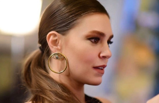 Asli Enver'in lüks aracının fiyatı dudak uçuklatıyor!