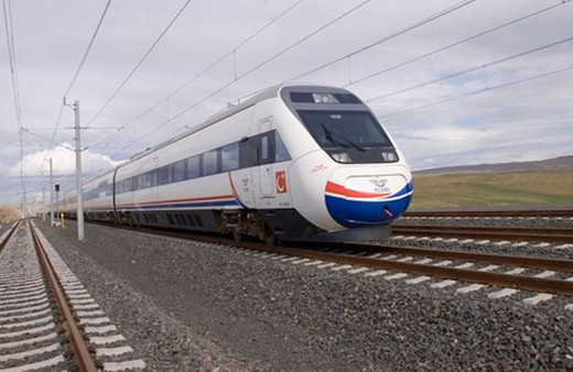 Otoyol ve köprülerin ardından tren ve posta ücretlerine de yüzde 20 zam geldi