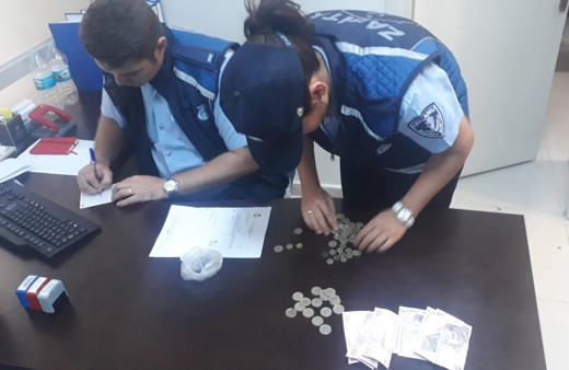 Dilencinin üzerinden çıkan para herkesi şaşırttı